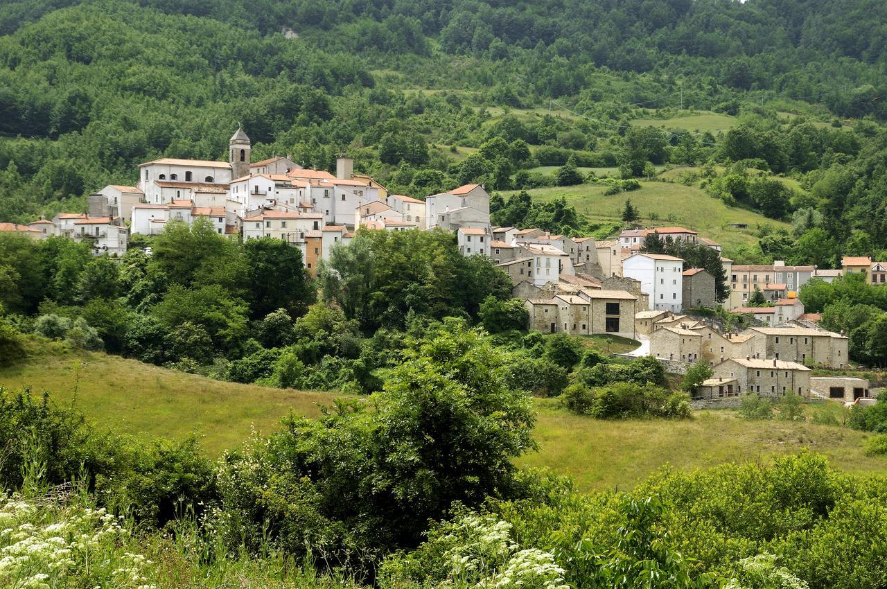 Borgotufi Albergo Diffuso Castel del Giudice 外观 照片